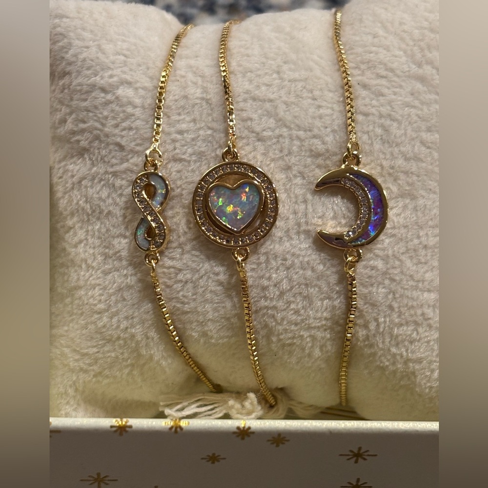 🆕 Arm candy Bracelets Set of 3-NWT